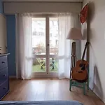 Cozy Love Cocoon With A Nice Balcony